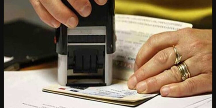 rajkotupdates.news : America Granted Work Permits for Indian Spouses of H-1 B Visa Holders