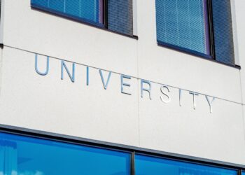 rajkotupdates.news: Gujarat vidyapeeth by Mahatma Gandhi in 1920 will invite governor Acharya devvrat